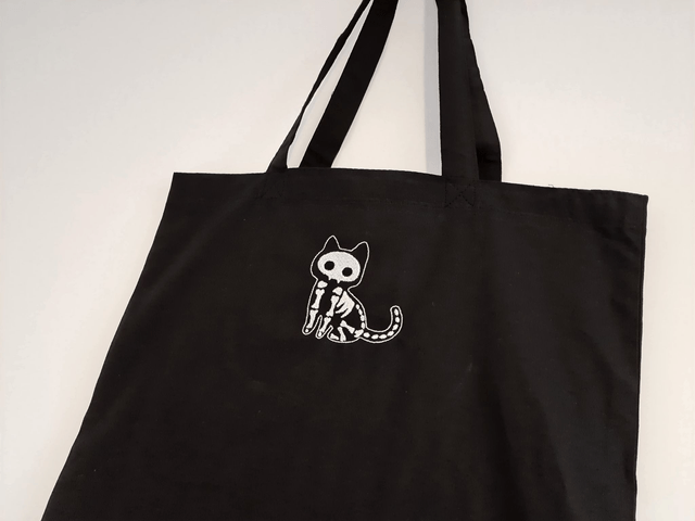 Sitting Skeleton Cat